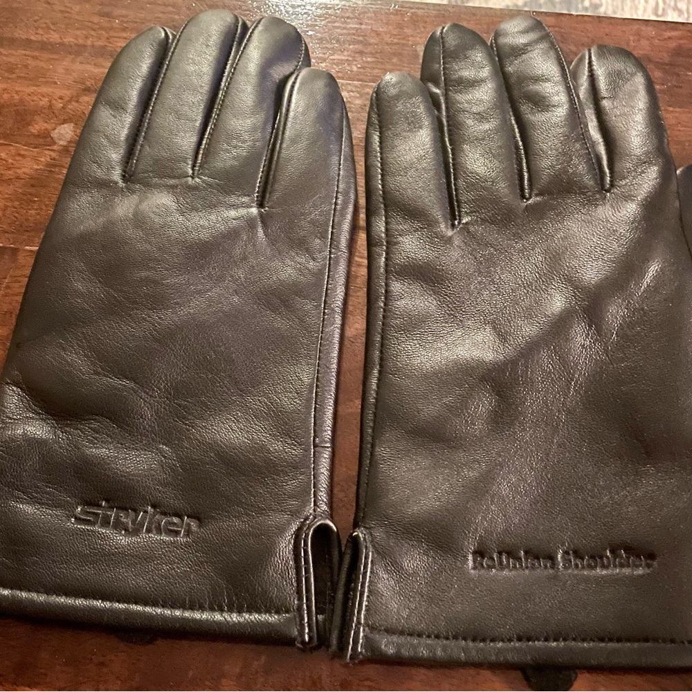 Male black leather gloves
